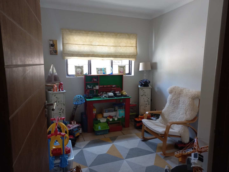 5 Bedroom Property for Sale in Keidebees Northern Cape